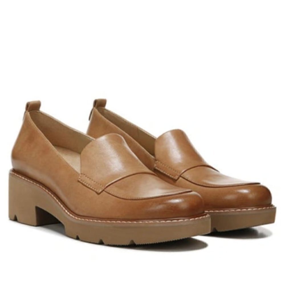 NATURALIZER Darry Lug Sole Loafers (WIDE)